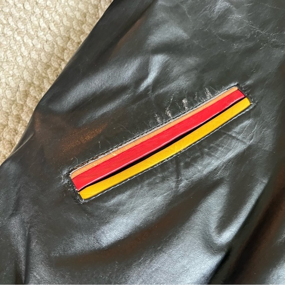 Vintage 90’s Leather Bomber “Big Bad Wolf” Size Medium - Picture 14 of 16